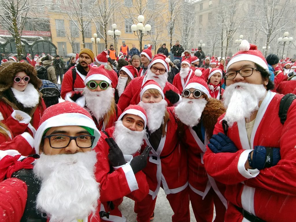 Philipe (kanan) di acara Stockholm Santa Run 2016